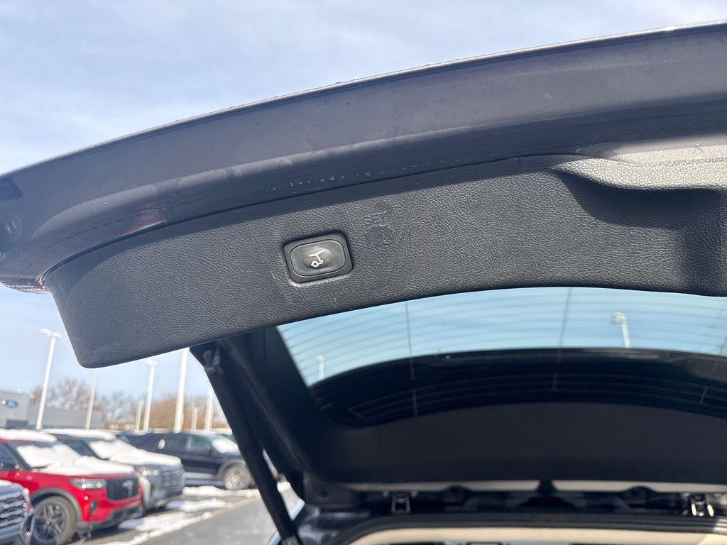 used 2022 Ford Edge car, priced at $21,543