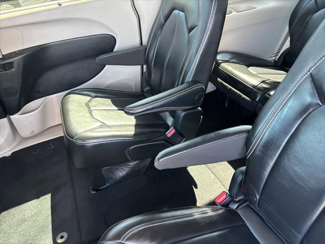 used 2023 Chrysler Pacifica car, priced at $25,984