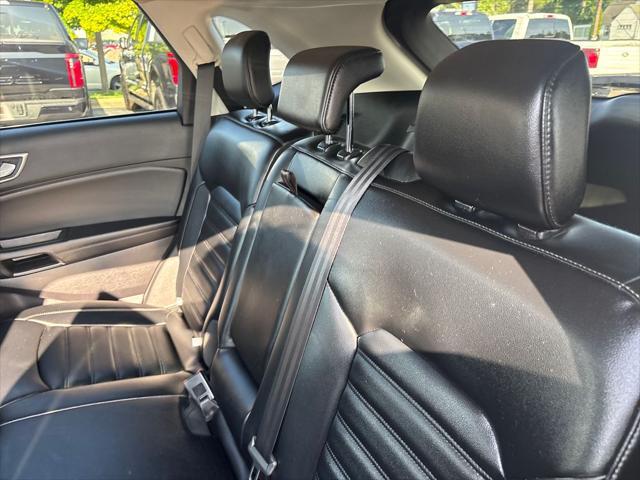 used 2022 Ford Edge car, priced at $28,841
