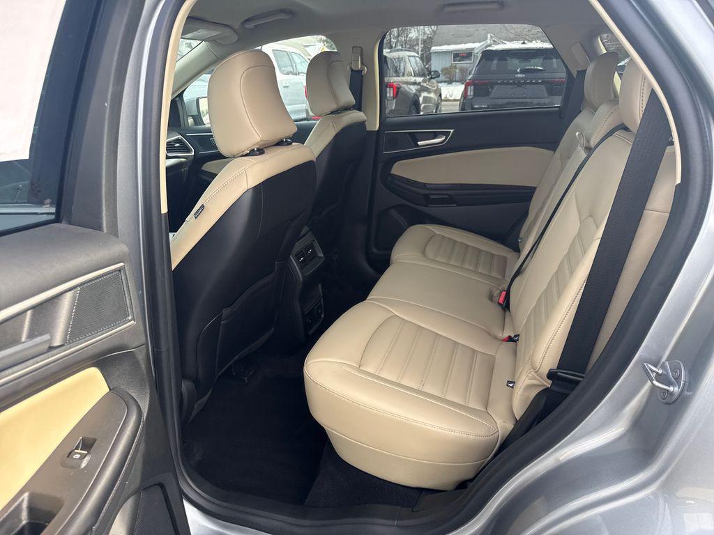 used 2024 Ford Edge car, priced at $26,913