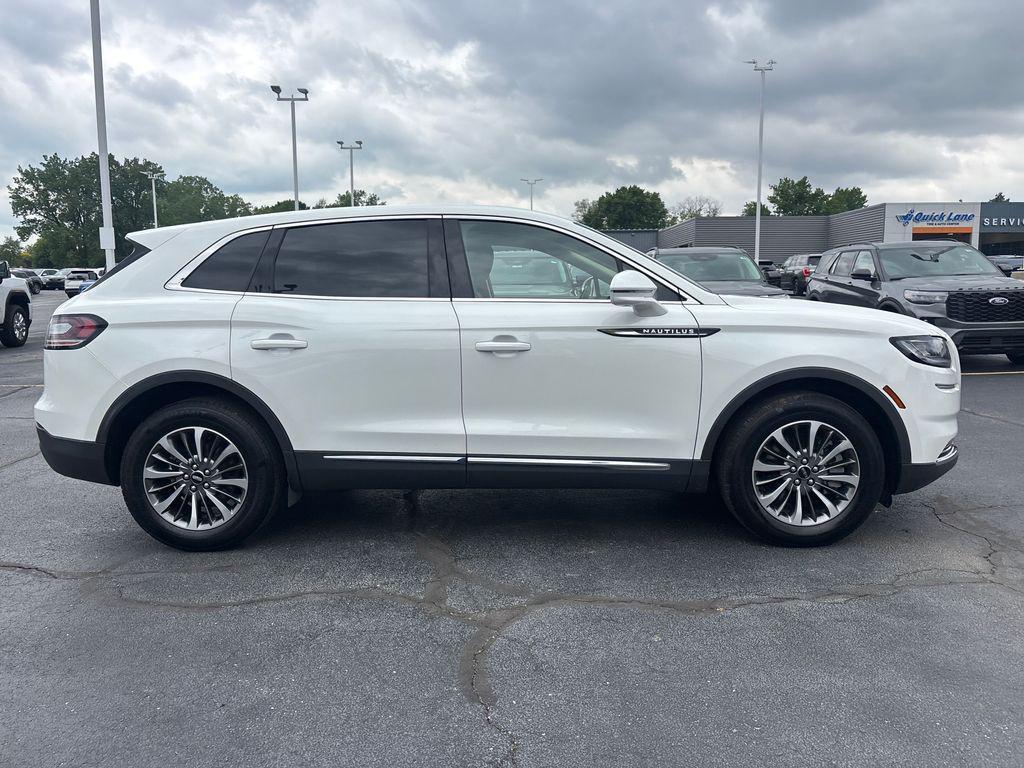 used 2022 Lincoln Nautilus car, priced at $26,997