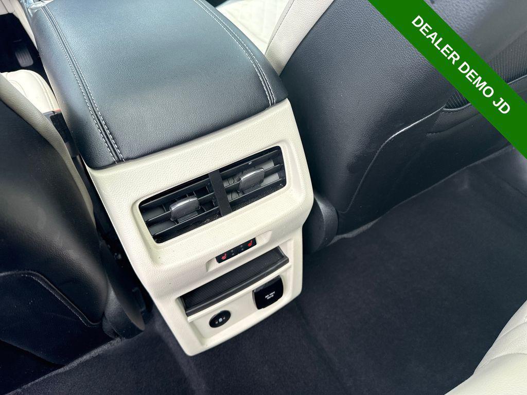 used 2024 Ford Edge car, priced at $33,572