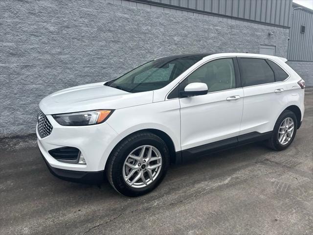 used 2024 Ford Edge car, priced at $34,000