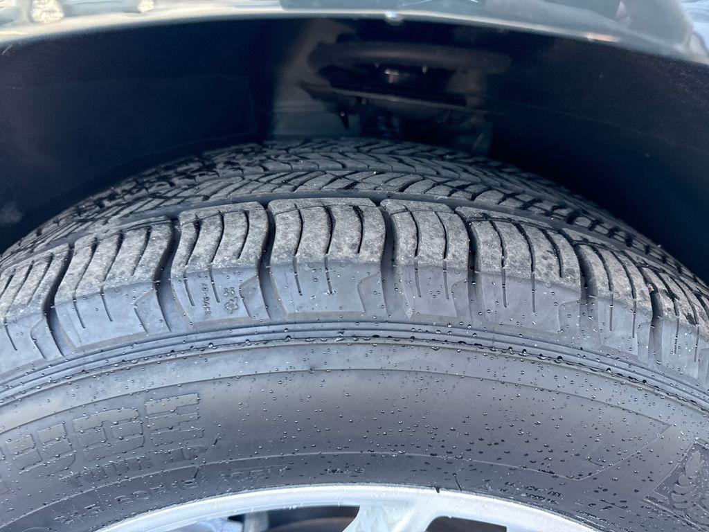 used 2024 Ford Edge car, priced at $25,653