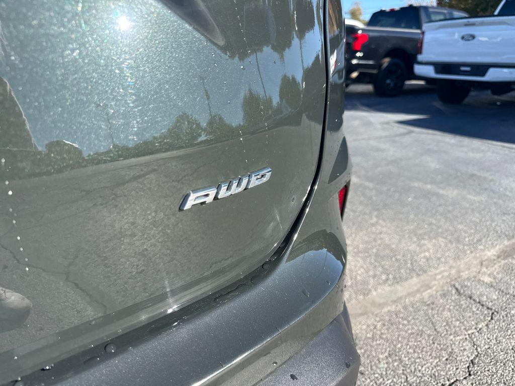 used 2024 Ford Edge car, priced at $25,653