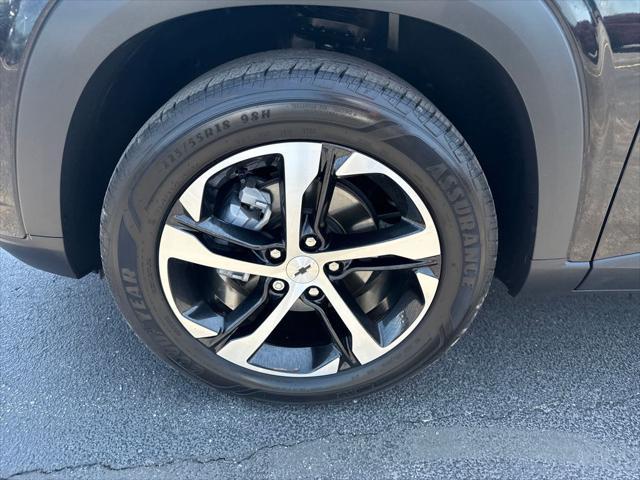used 2025 Chevrolet Trax car, priced at $23,941