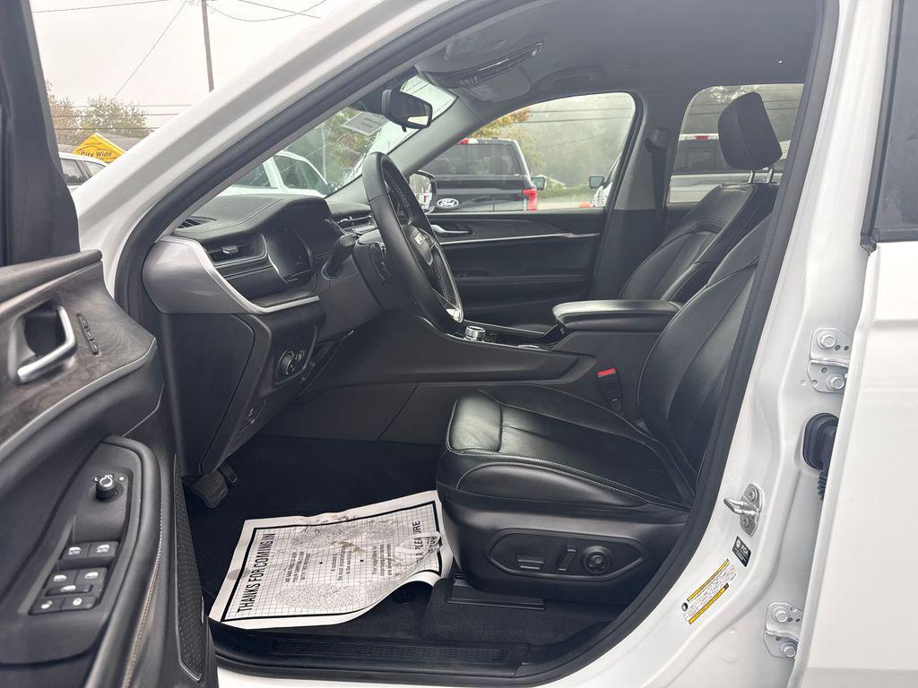 used 2022 Jeep Grand Cherokee car, priced at $27,953