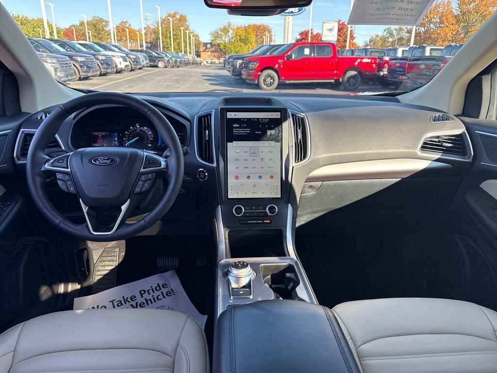 used 2024 Ford Edge car, priced at $23,935