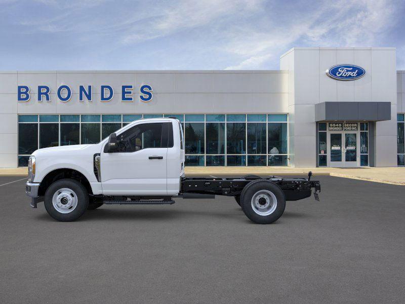 new 2025 Ford F-350 car, priced at $59,640