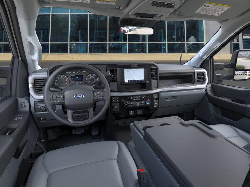 new 2025 Ford F-350 car, priced at $59,640
