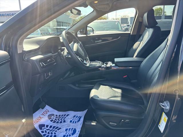 used 2022 Lincoln Nautilus car, priced at $31,960