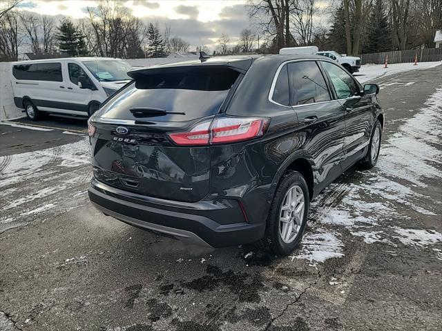 used 2024 Ford Edge car, priced at $28,900