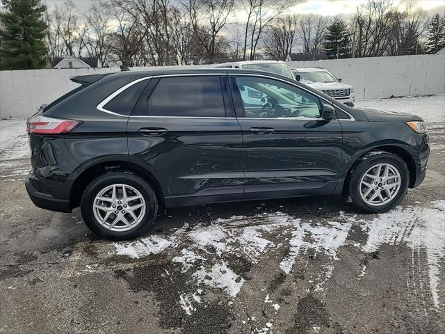 used 2024 Ford Edge car, priced at $28,900