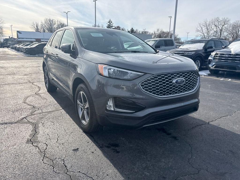 used 2024 Ford Edge car, priced at $24,828