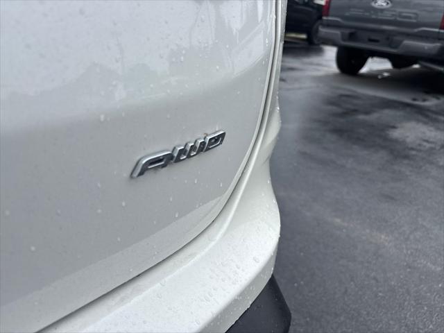 used 2024 Ford Edge car, priced at $28,825
