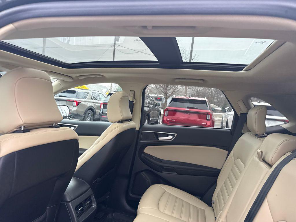 used 2024 Ford Edge car, priced at $27,948