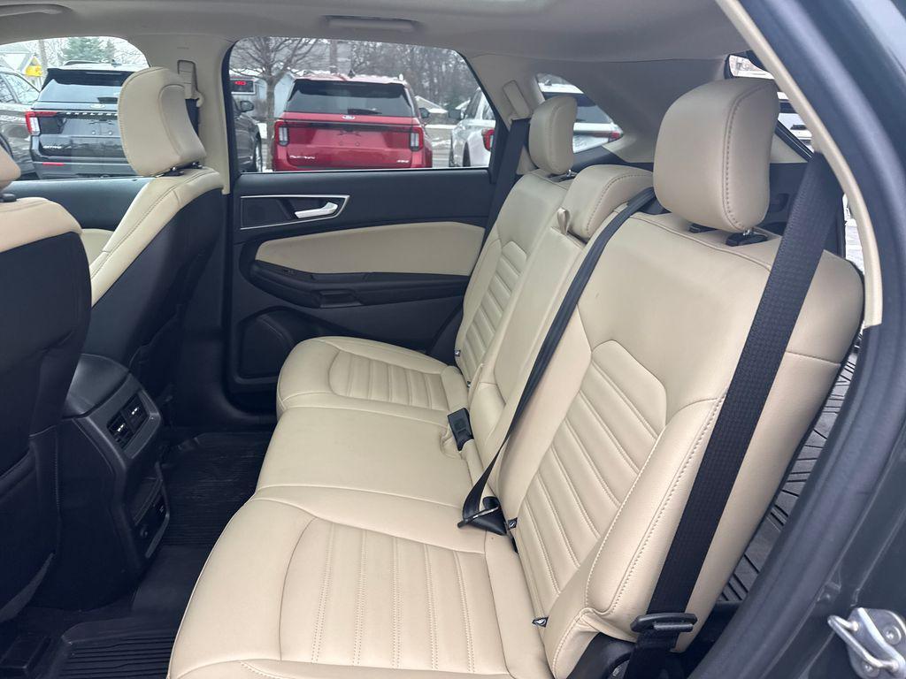 used 2024 Ford Edge car, priced at $27,948