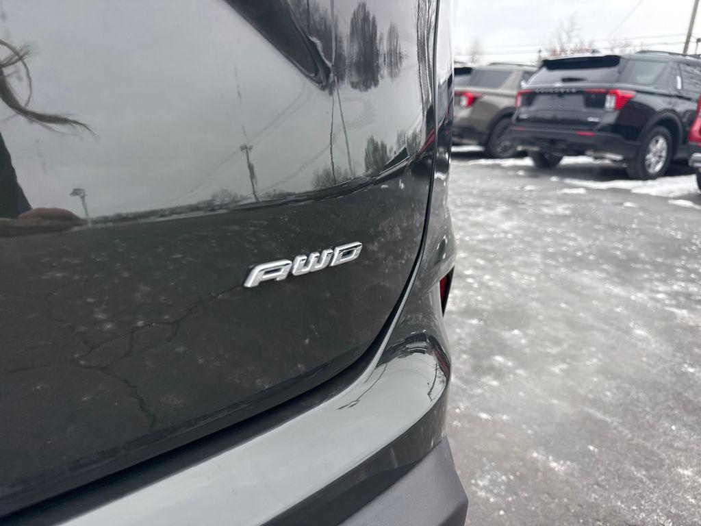 used 2024 Ford Edge car, priced at $27,948