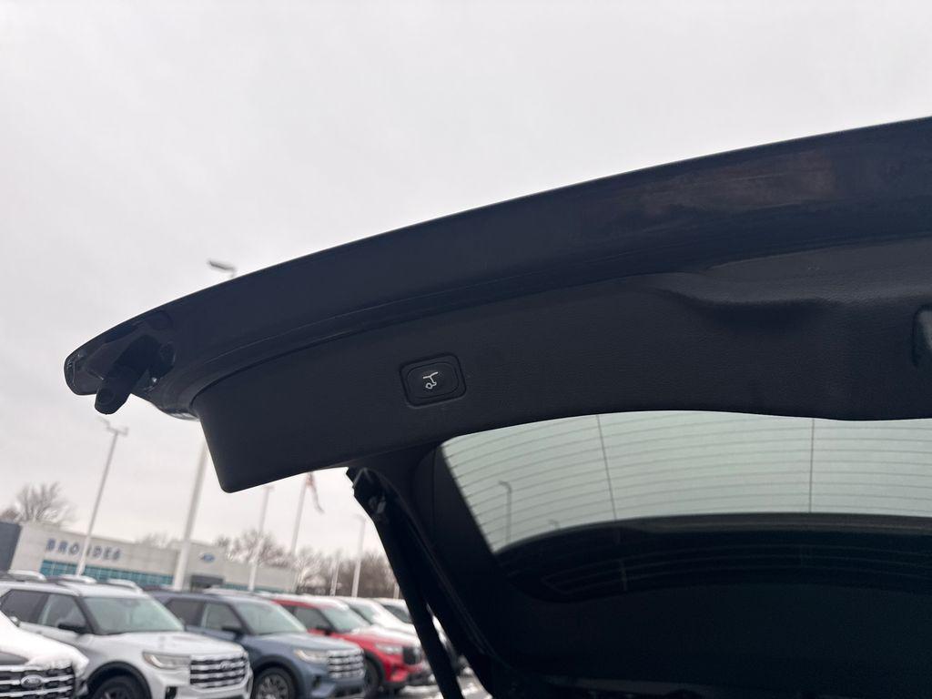 used 2024 Ford Edge car, priced at $27,948