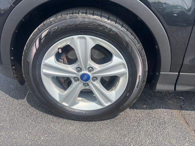 used 2013 Ford Escape car, priced at $9,832