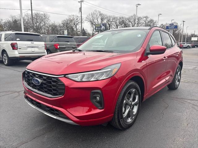 used 2023 Ford Escape car, priced at $24,918