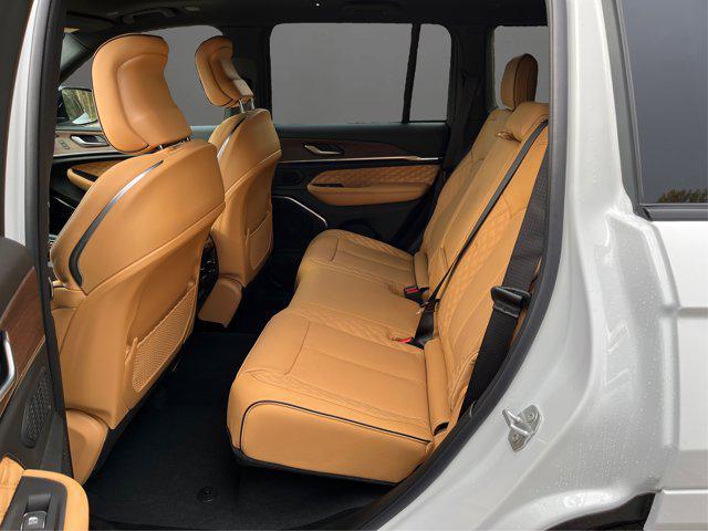 new 2025 Jeep Grand Cherokee car, priced at $53,479