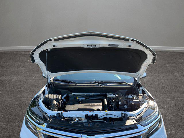 used 2024 Chevrolet Equinox car, priced at $22,200