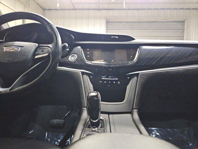 used 2021 Cadillac XT6 car, priced at $27,000