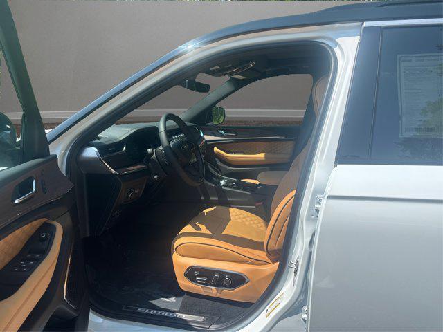 new 2025 Jeep Grand Cherokee car, priced at $55,189