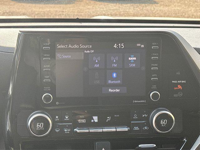 used 2020 Toyota Highlander car, priced at $21,900