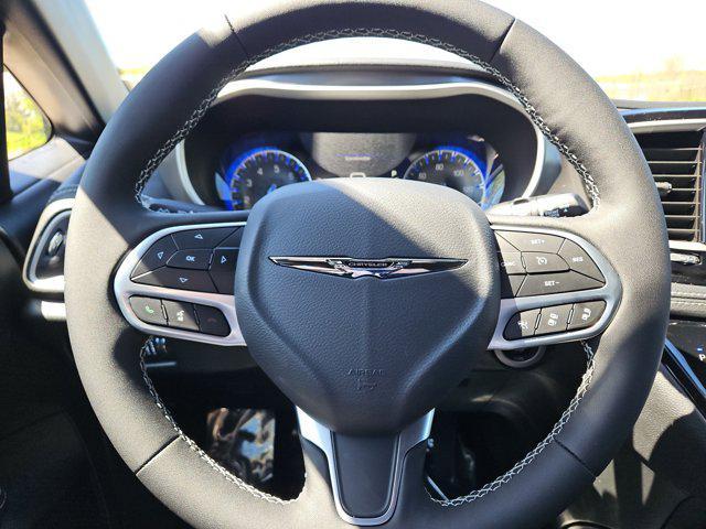 new 2025 Chrysler Pacifica car, priced at $41,180