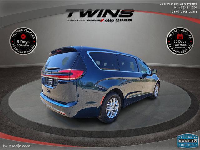 new 2025 Chrysler Pacifica car, priced at $41,180