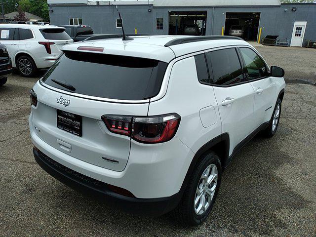 new 2024 Jeep Compass car, priced at $29,500