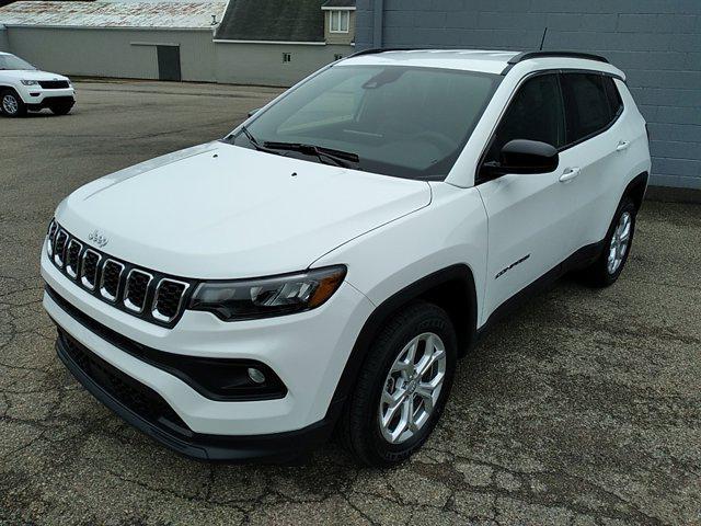 new 2024 Jeep Compass car, priced at $29,500