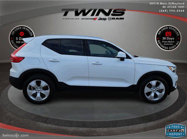 used 2022 Volvo XC40 car, priced at $21,600