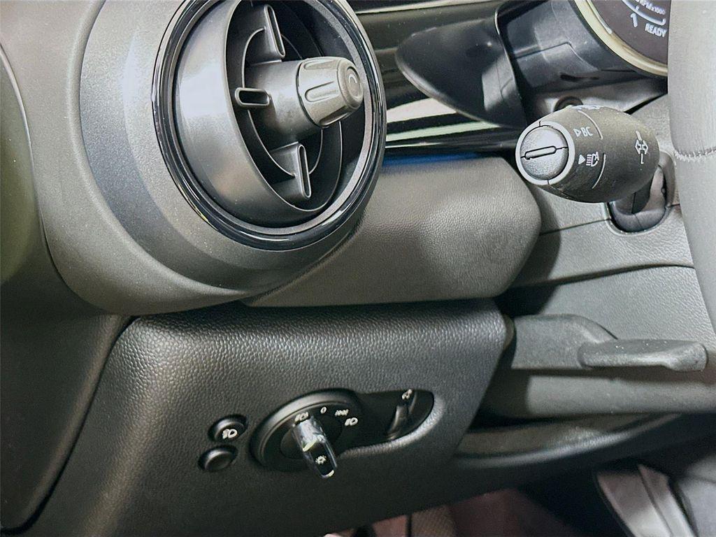 used 2023 MINI Hardtop car, priced at $27,500
