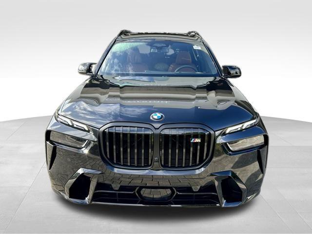 new 2025 BMW X7 car, priced at $119,020