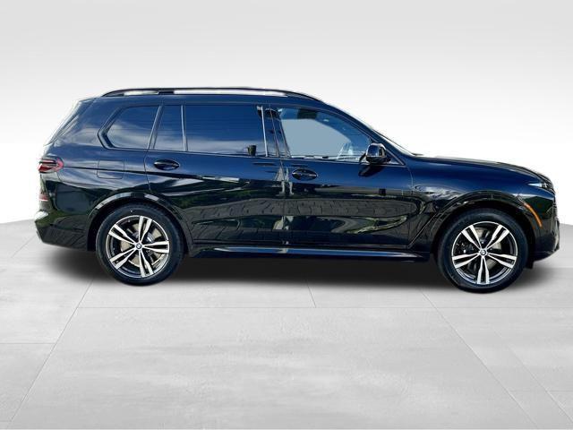 new 2025 BMW X7 car, priced at $119,020