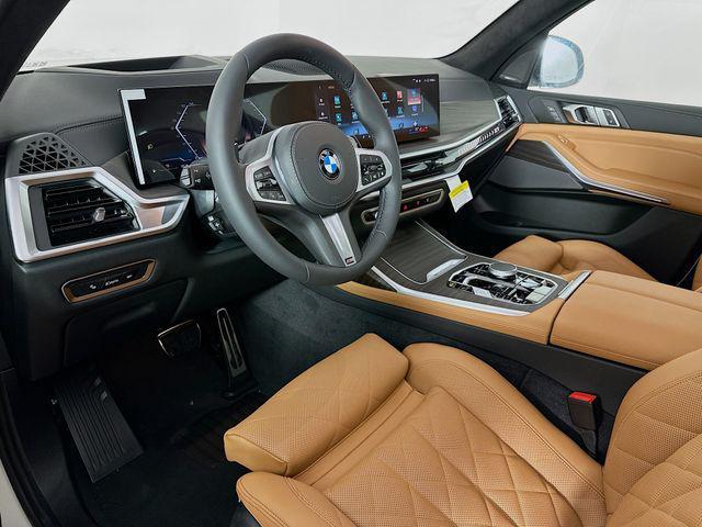 new 2025 BMW X7 car