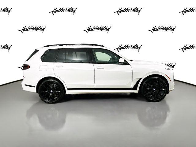 new 2025 BMW X7 car