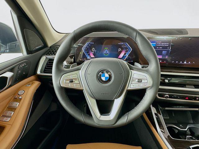 new 2025 BMW X7 car, priced at $87,920