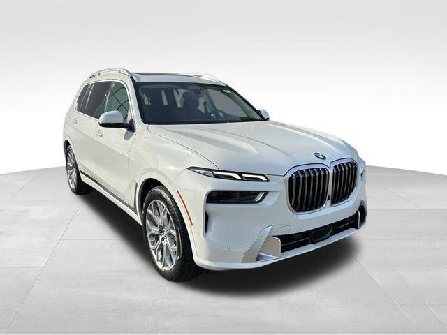 new 2025 BMW X7 car, priced at $87,595