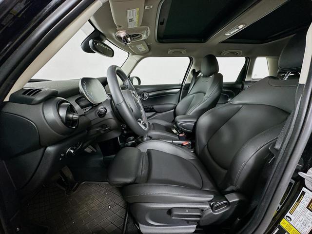 used 2024 MINI Hardtop car, priced at $30,000