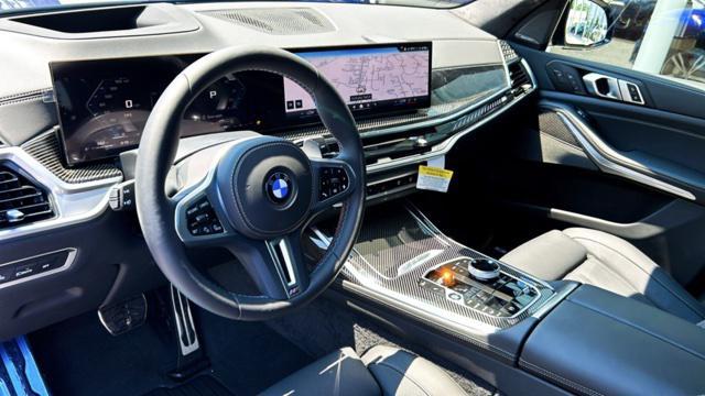 new 2025 BMW X7 car, priced at $120,170