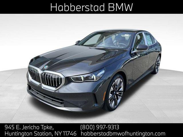 new 2024 BMW 540 car, priced at $76,195