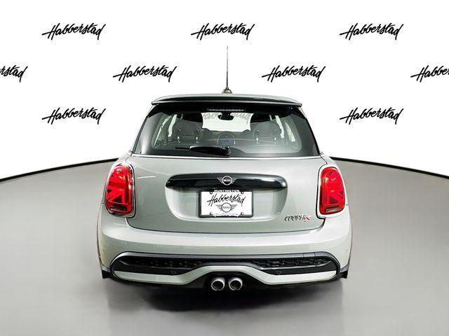 used 2022 MINI Hardtop car, priced at $25,000