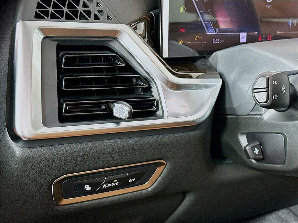 new 2026 BMW X7 car, priced at $96,490