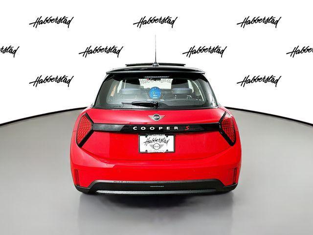 new 2025 MINI Hardtop car, priced at $35,595