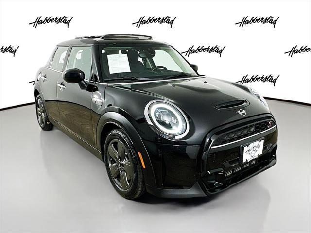 used 2022 MINI Hardtop car, priced at $25,500