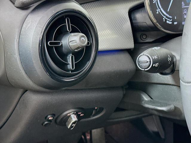 used 2022 MINI Hardtop car, priced at $24,750